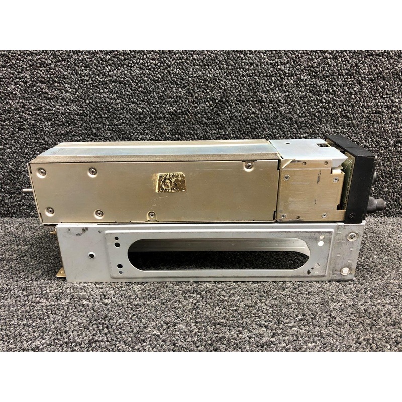 622-2078-001 Collins Avionics VHF-251 Comm Receiver Radio w Tray (14V) (Core)