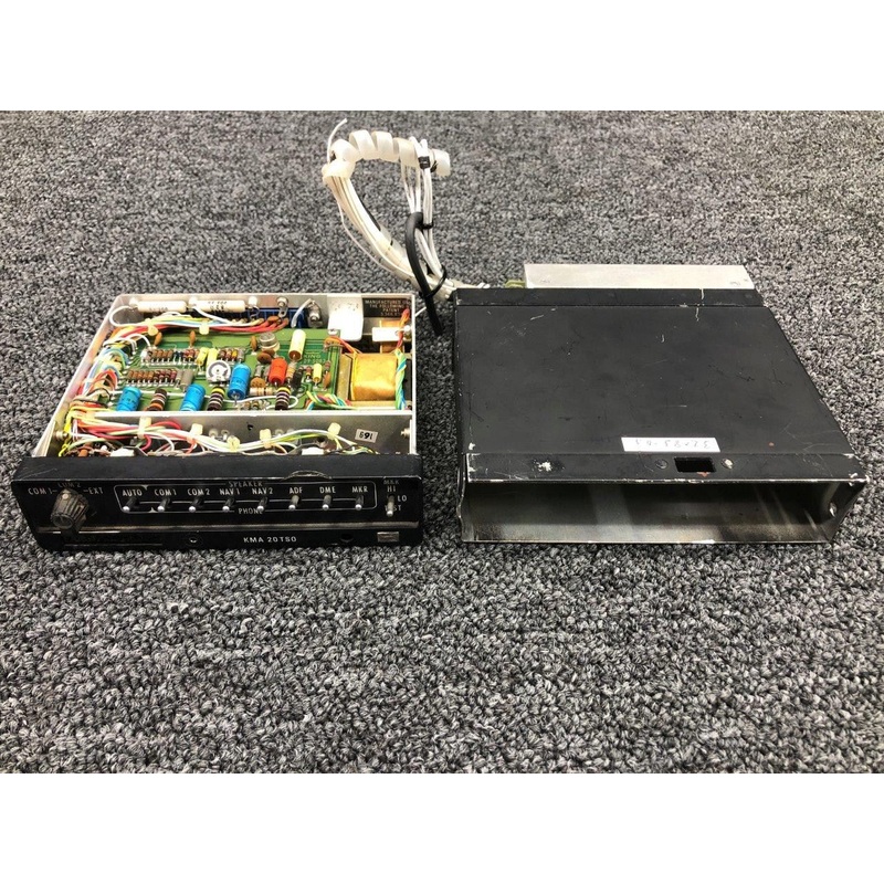 066-1024-03  King Radio KMA-20 Marker Beacon Receiver W/ Tray (Volts: 14/28)