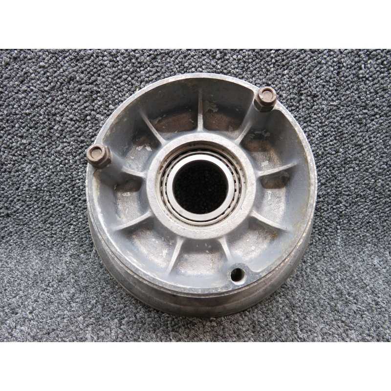 161-04700 Piper PA28-181 Cleveland Main Wheel Assembly Inner Half 6.00×6
