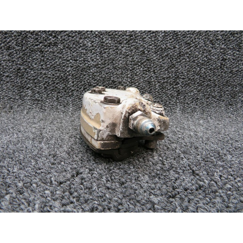 551-701 (Alt: 30-41) Piper PA28 / PA24 Cleveland Brake Assy