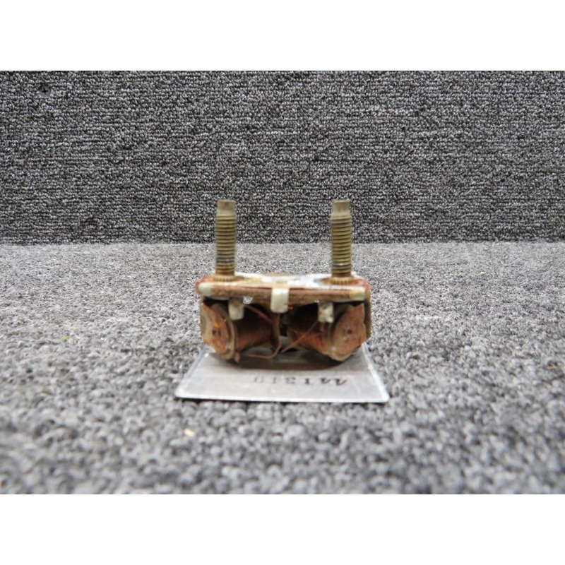 819477 Stewart-Warner Right Main Fuel Quantity Indicator (Rusted) (Core)