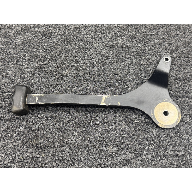 96-940029 Beechcraft 95-B55 Propeller Governor Control Lever Assembly LH
