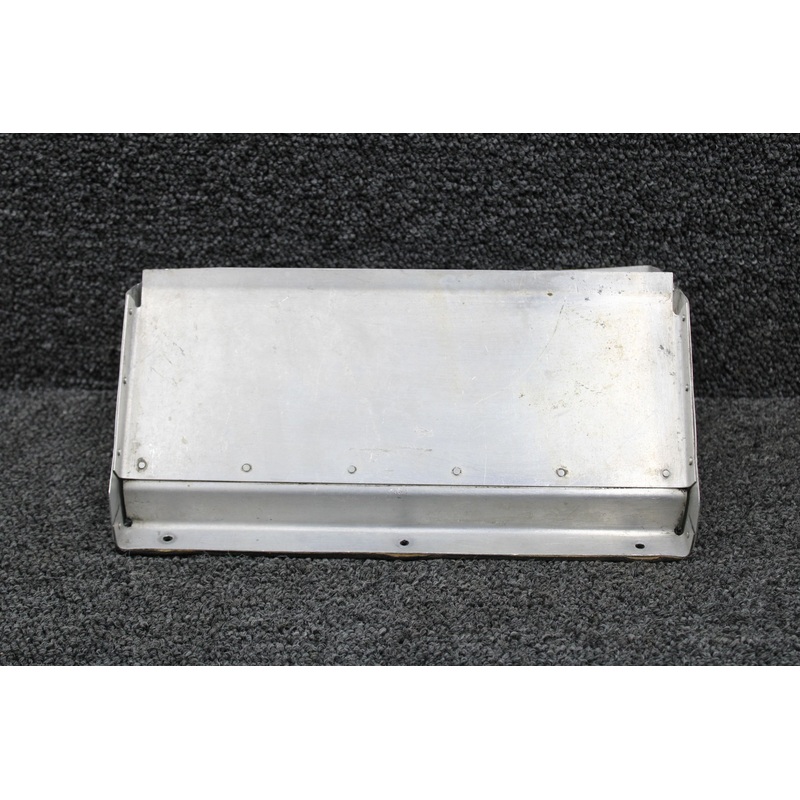 300-910093-1 Rockwell 700 Oil Cooler Duct (Minor Scrapes)