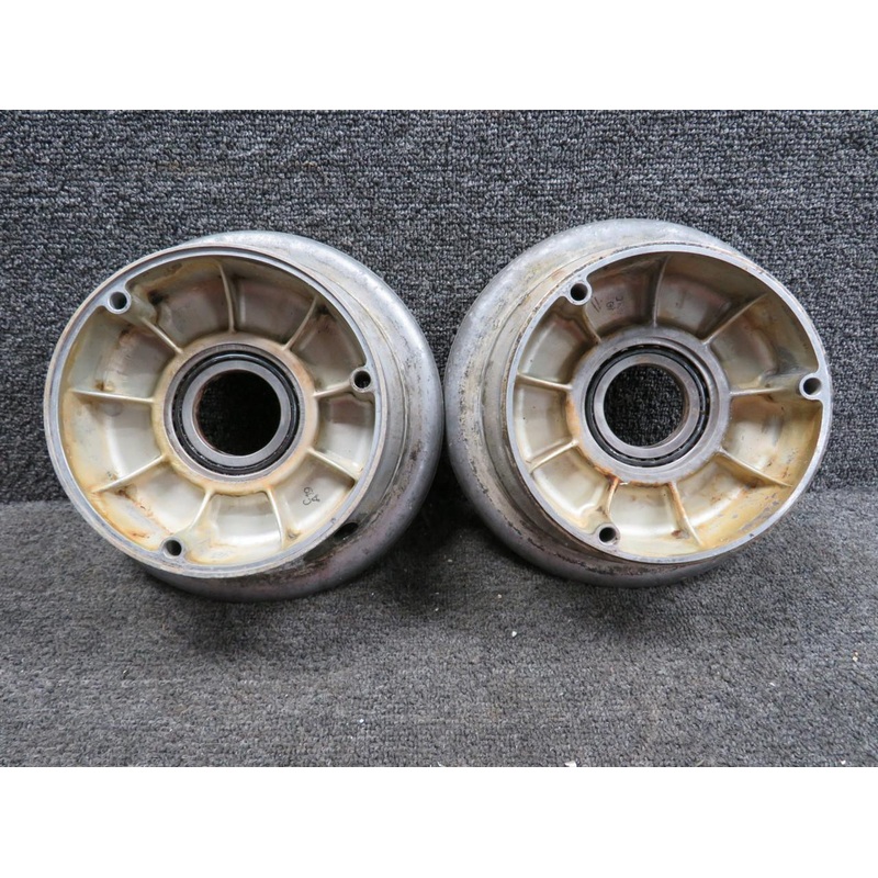 40-113C Cleveland 6.00-6 Wheel Assembly with Bolts