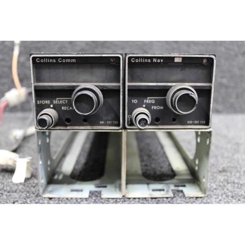 622-2080-011, 622-2078-001 Collins Nav Com Radio with Tray (CORE)