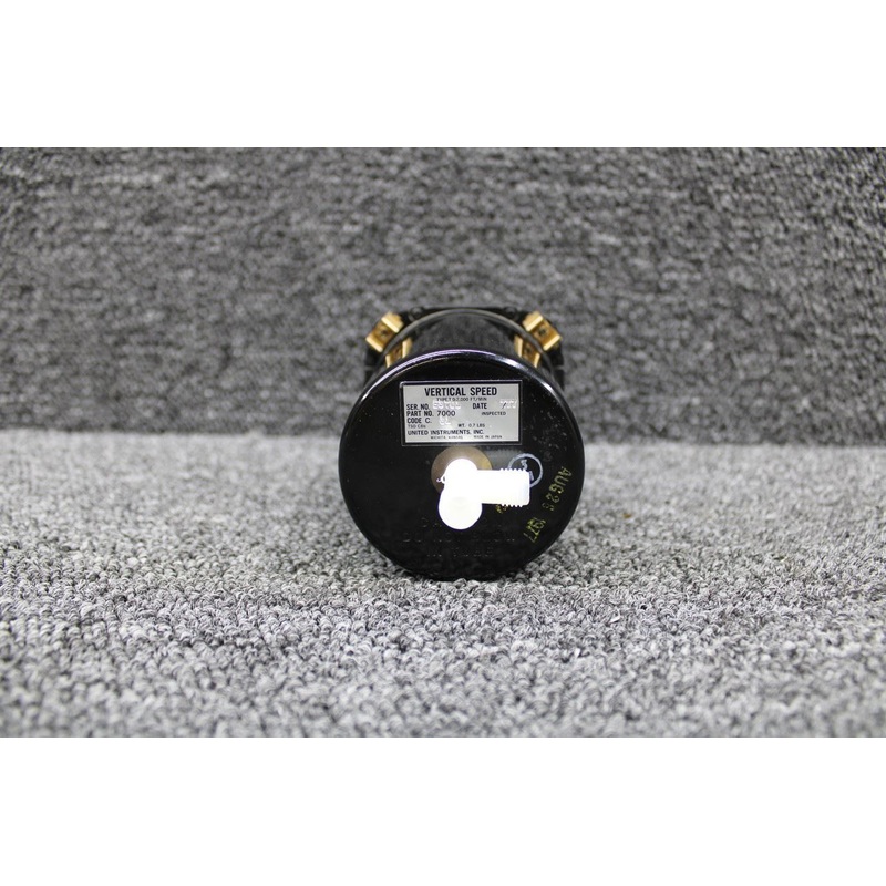 7000 United Instruments Vertical Speed Indicator (b)