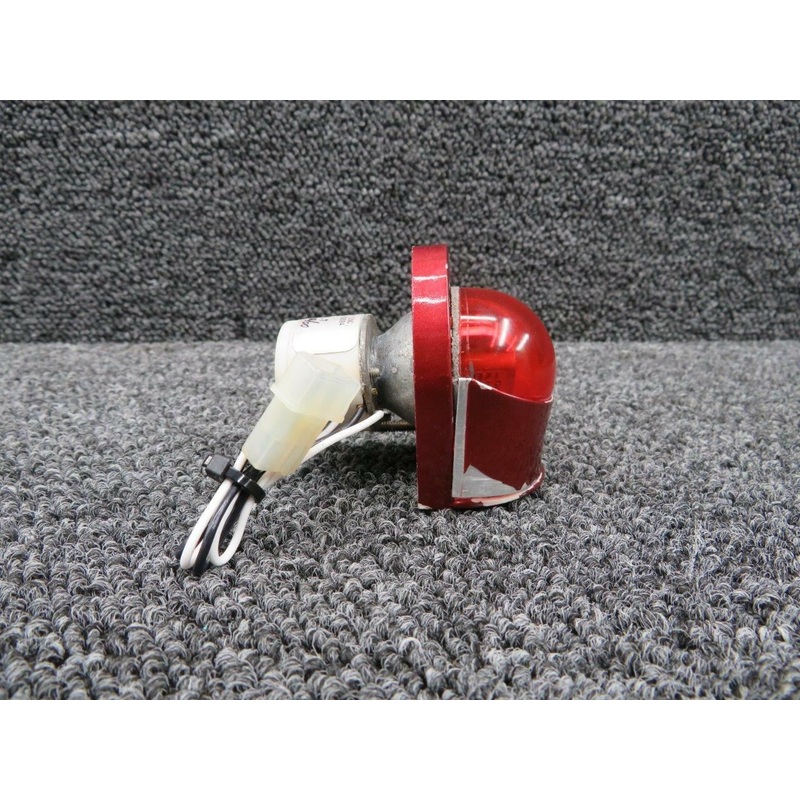 01-0770082-12 Cessna 182T Whelen Position Light LH (Volts: 28)
