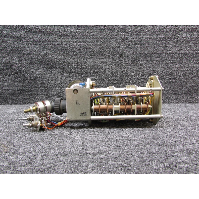 071-1033-00 King Radio KFS-580 Control ADF (Minus Face Plate)