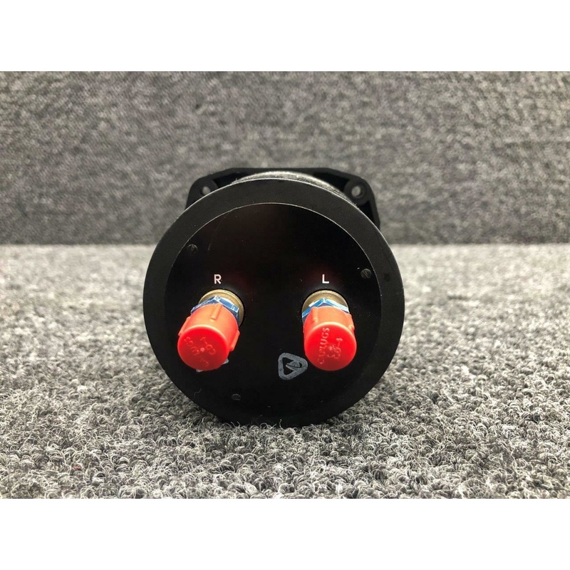 6122 (ALT: 50-380011-17) Beech 58P United Inst. Pressure Manifold Indicator