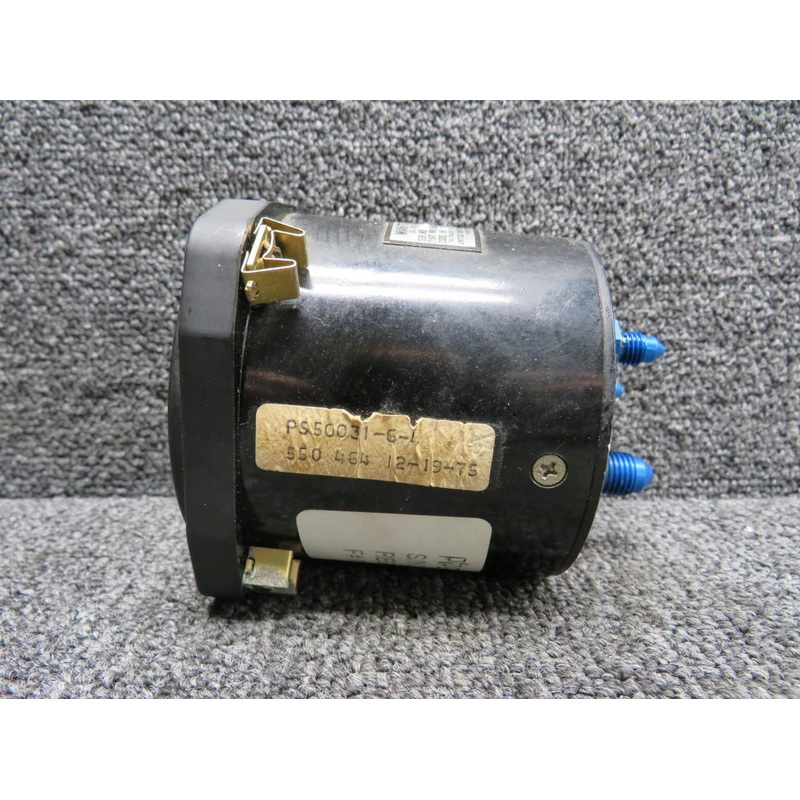 6331 United Dual Manifold & Fuel Pressure Indicator (Code: H.55)