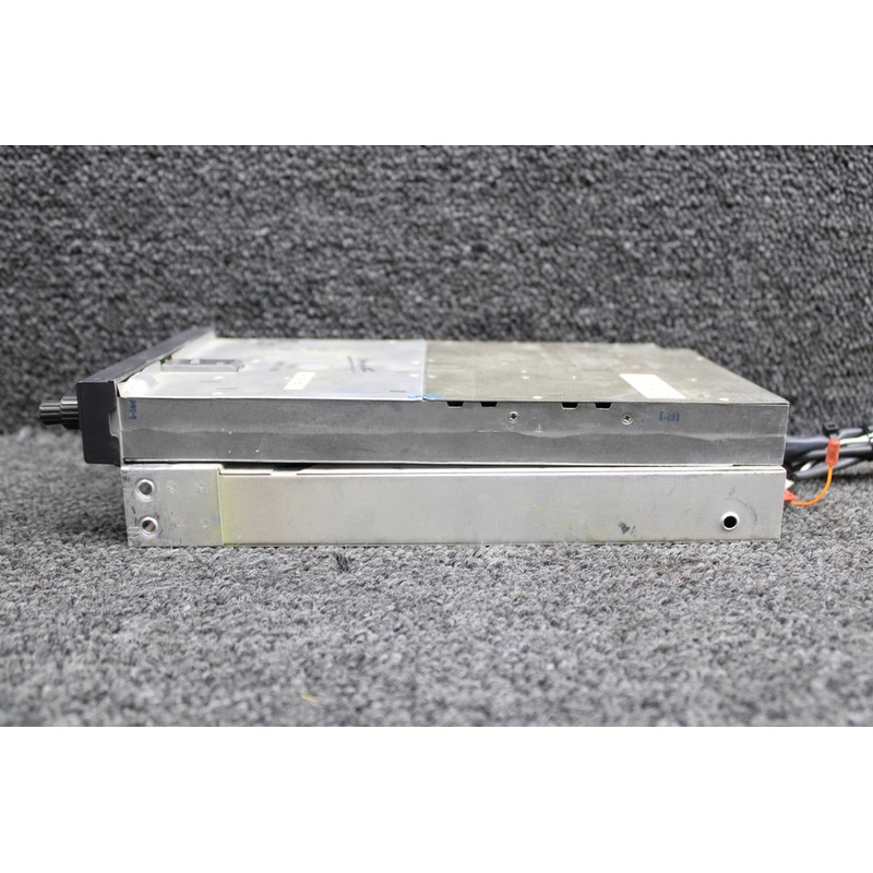 066-1068-00 King Radio KN-62A DME Transponder with Tray and Mods (14 or 28V)