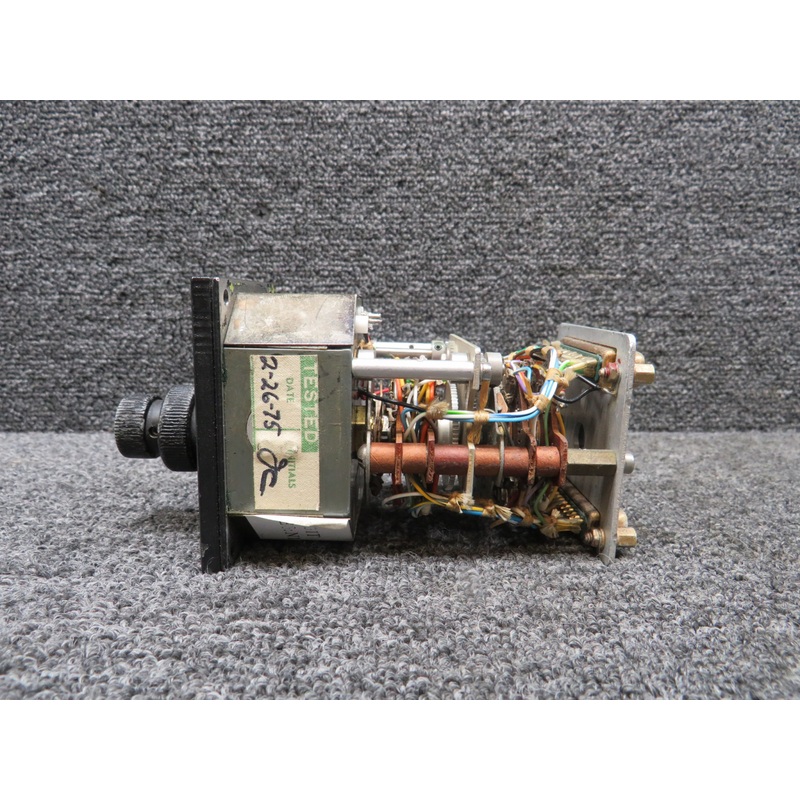 071-1013-00 King Radio KFS-560 VHF Nav Control (Loose Parts) (Core)