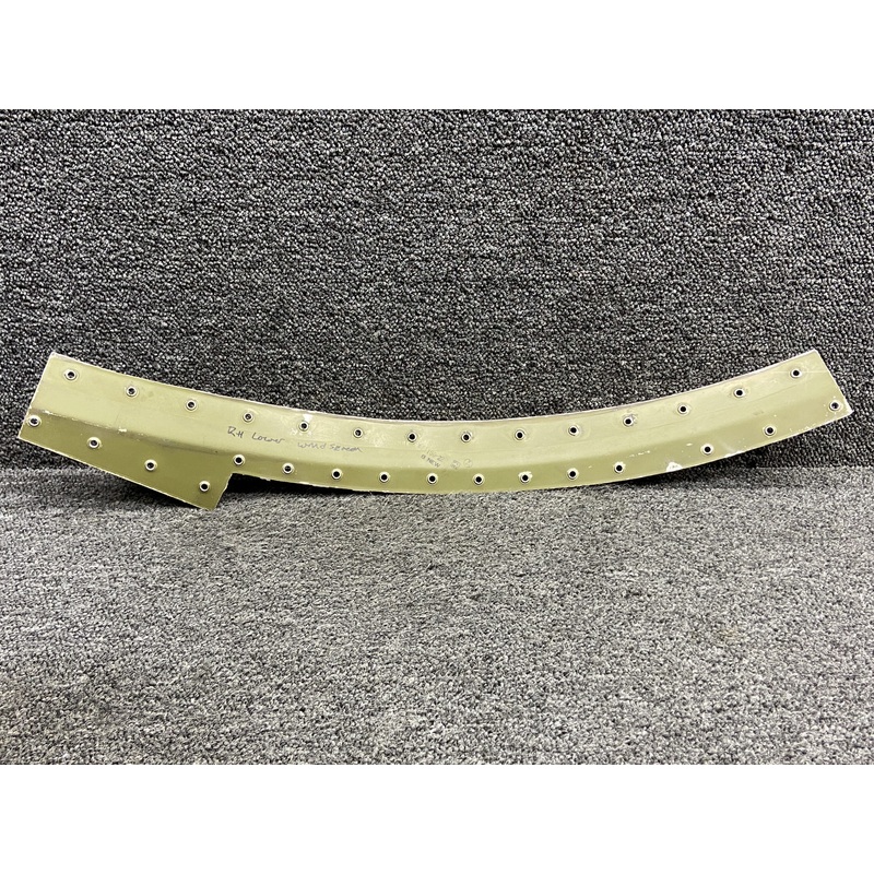 300-431100-22 Rockwell 700 Outer Lower Co-Pilot Windshield Retainer