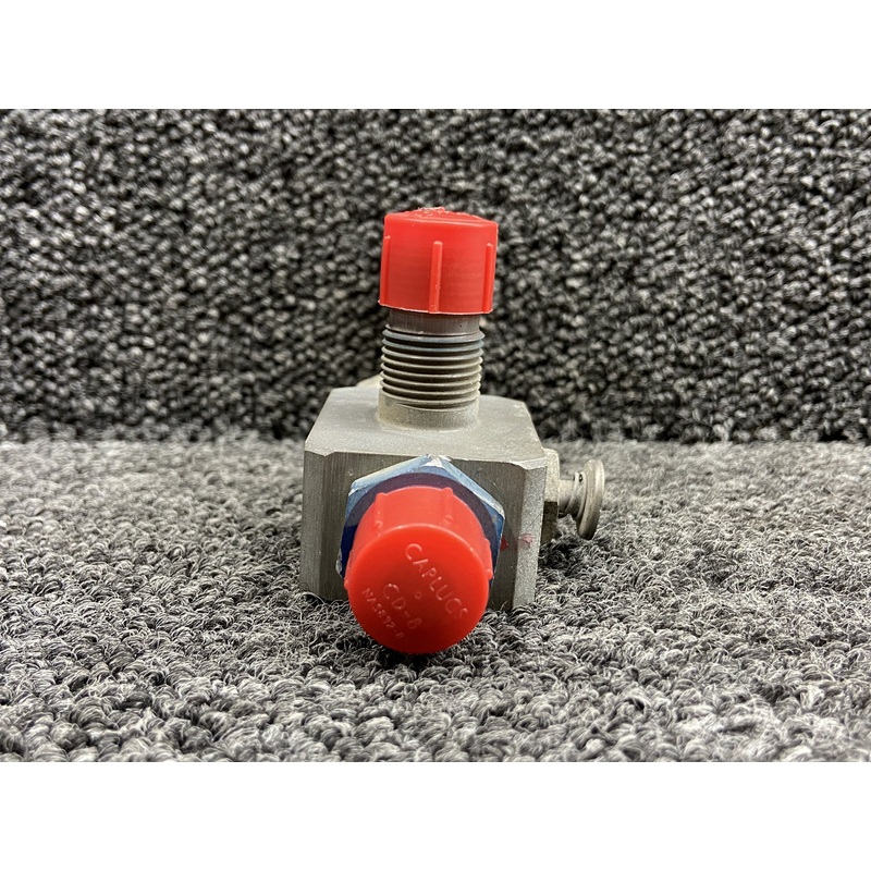 300-921007-5, 673-2 Rockwell 700 Fuel Fitting LH with Pressure Switch