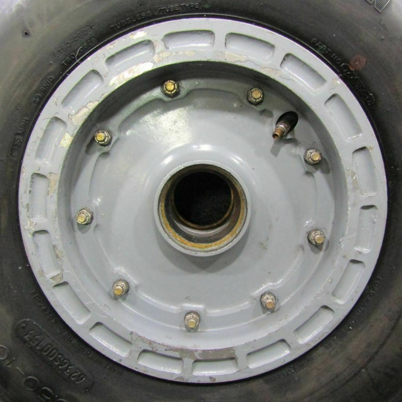 40-106 Cleveland Main Landing Gear Wheel Assembly W/ Tire & Brake Disc (C20)