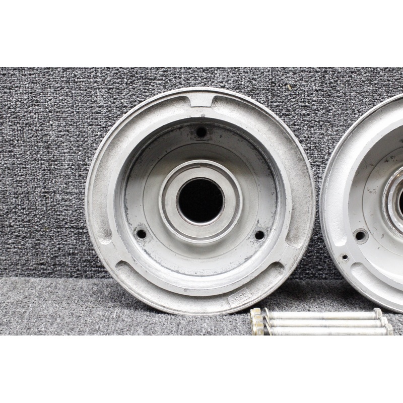 40-75B (Alt: C163001-0301) Cleveland 6.00-6 Main Gear Wheel Assembly