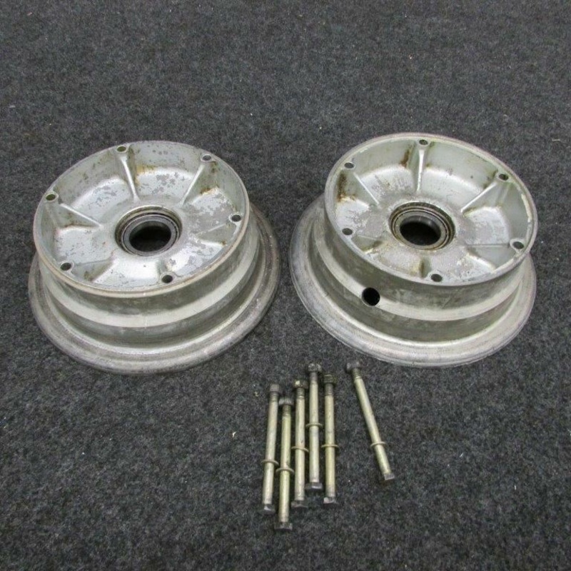 40-98 (Use: 40-98G) Cleveland Main Wheel Assy 7.00X8