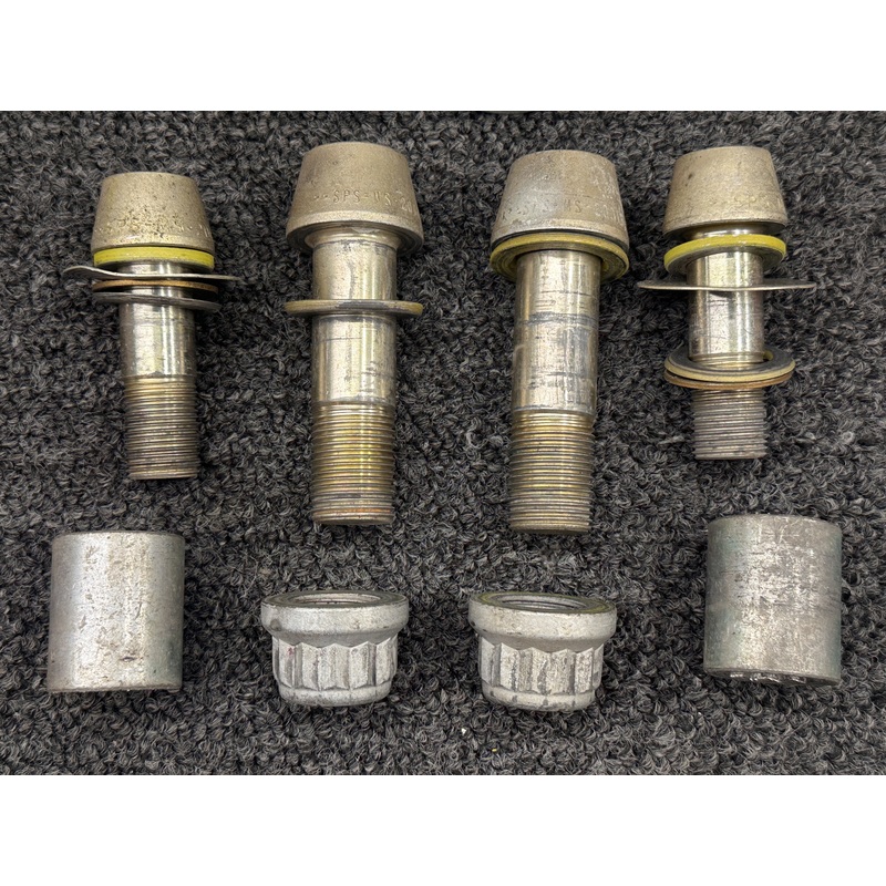 NAS150-35M, MS21250-12-024M Beechcraft Wing Bolts (Set of 8)