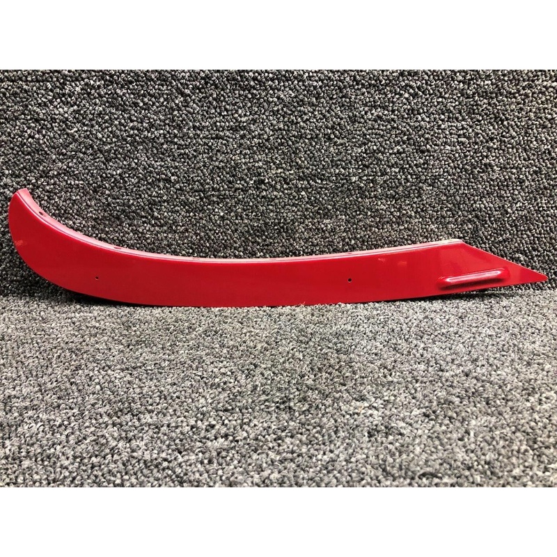 000-170031-2 Beechcraft V35B Wing Tip Glareshield RH