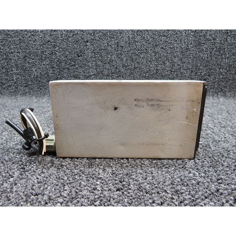 066-1021-01 King Radio KR-21 Marker Beacon Receiver (Volts: 14/28)