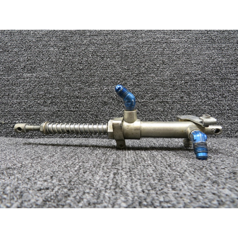 10-5 (Alt: 455-929) Piper PA-30 Cleveland Master Brake Cylinder (Worn Clevis)