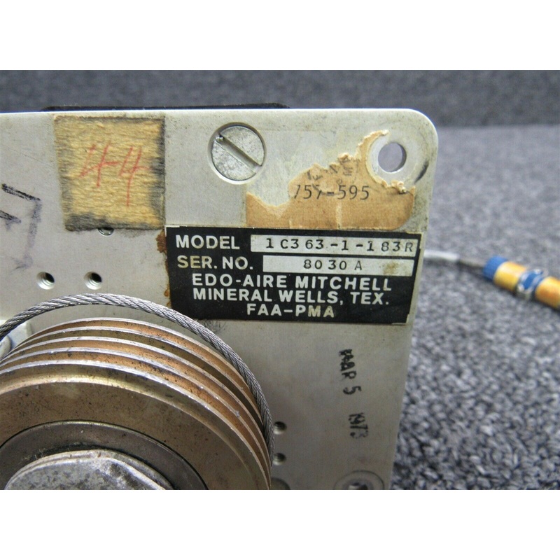 1C363-1-183R Piper PA28R-200 Edo-Aire Roll Servo (Volts: 14)