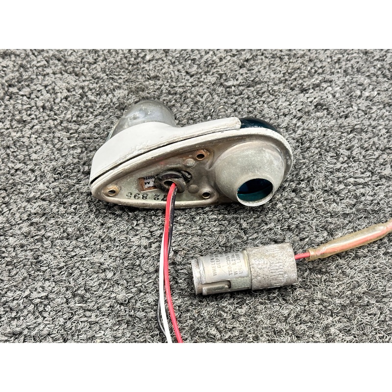 W1285PG, 02-0250274-00 Whelen Wing Tip Strobe Light with Lens and Retainer