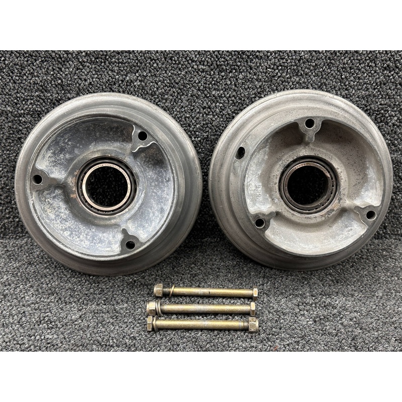40-56B Cleveland 6.00-6 Nose Gear Wheel Assembly (Minor Corrosion)