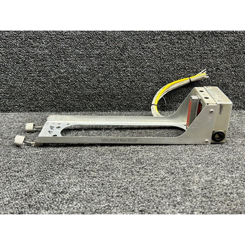 622-1195 Collins Avionics 390R-19 ADF-60 Single Mounting Tray
