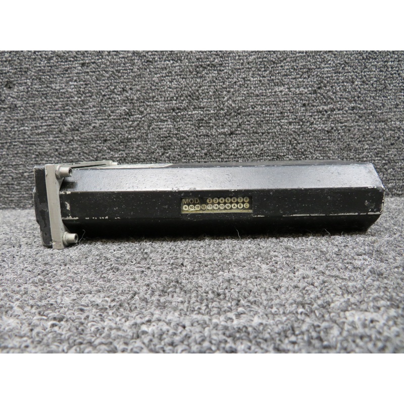 622-3915-001 Collins IND-40 DME Indicator with Mods and Bracket (Black Screen)