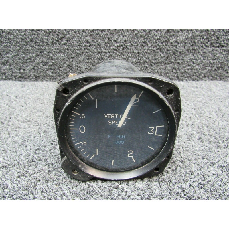 7030 (USE: C661035-0101) United Instruments / Cessna Vertical Speed Indicator