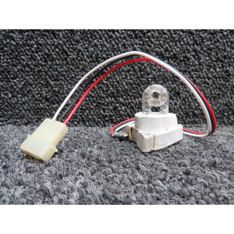 A427 (Alt: 02-0250274-00) Whelen Strobe Light Assembly (Minus Lens) (Worn)