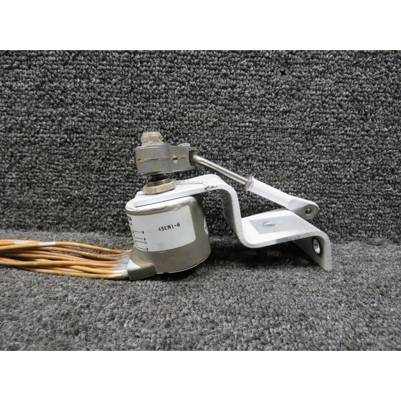 45EN1-6 (Alt: 91929) Honeywell Micro Switch with Wires and Bracket