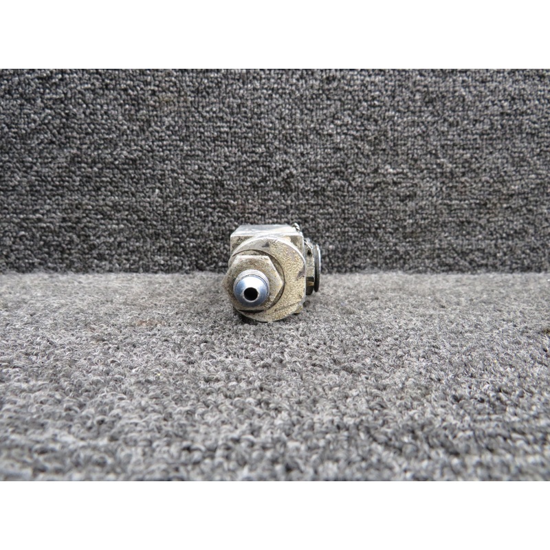 Beechcraft King Air 99 Dual Fuel Drain (Worn)