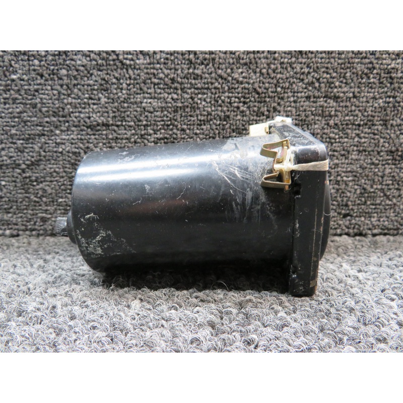 C668516-0104 United Instruments Differential Pressure Indicator