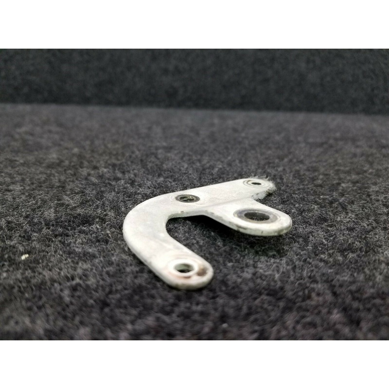 002-820016-27 Beech Bonanza F33A Arm Outbd