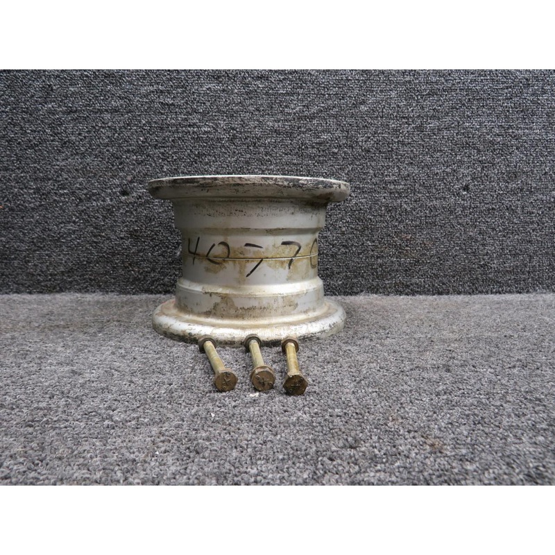 40-77C Cleveland 5.00-5 Nose Wheel Assembly