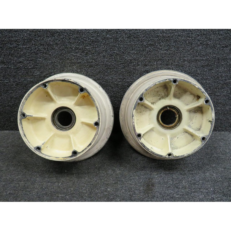 40-98H (Alt: C163001-0801) Cleveland 7.00-8 Wheel Assembly