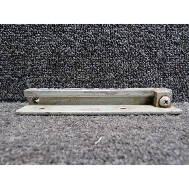 Beechcraft 35-33 LH Rear Pilot Seat Mount