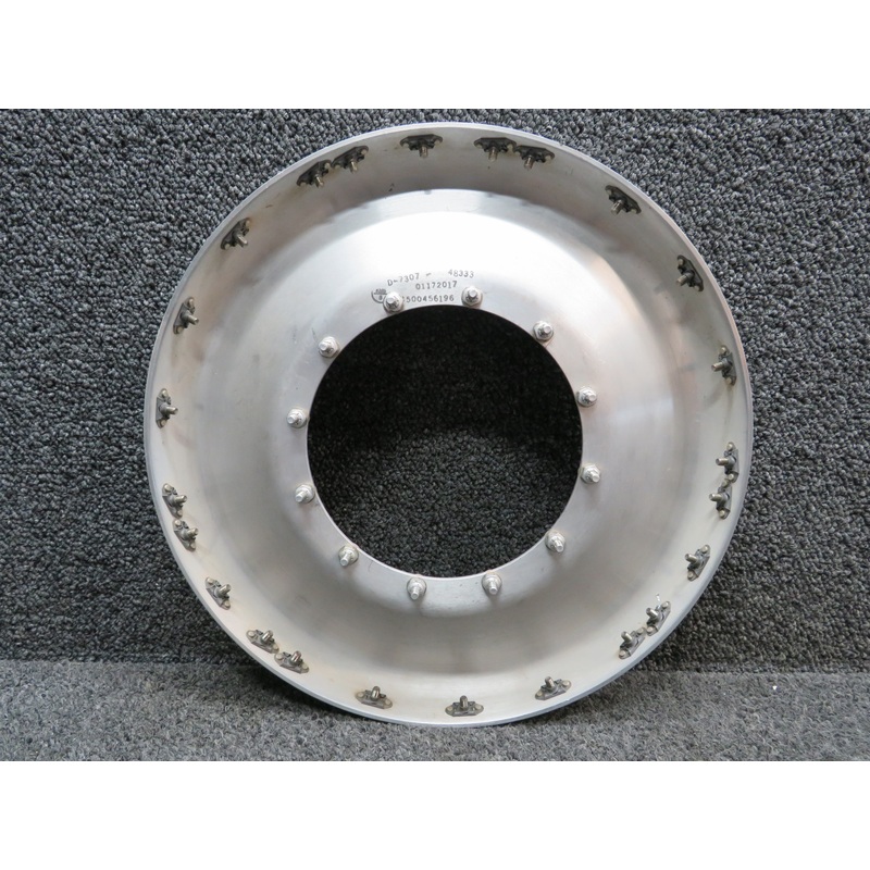 D-7307 Beechcraft 24R Propeller Spinner 3 Blade with Bulkhead