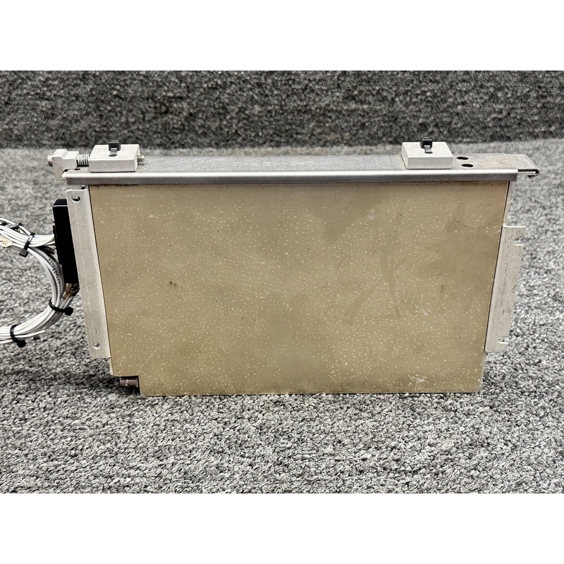 066-1070-01 Bendix King KN-63 DME Transceiver with Mount and Mod (14 or 28V)