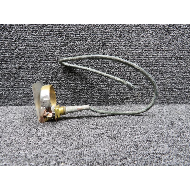 813190 Stewart-Warner Oil Temperature Indicator (Worn and Chipped Face)