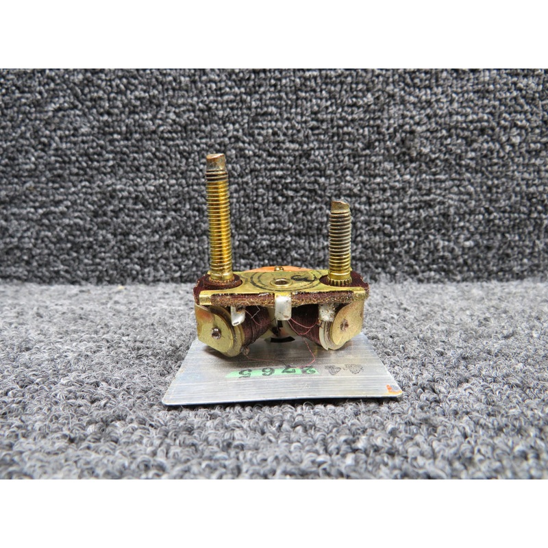 817434 Stewart-Warner Indicator (Worn, Dented Face)