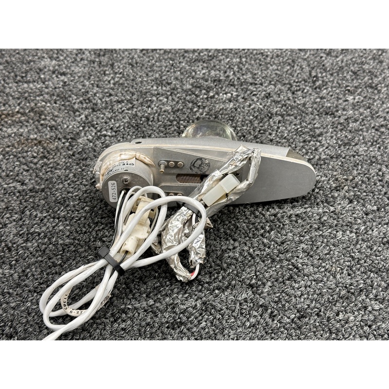 01-0790340-05 Whelen 9034005 Wing Tip Strobe Anti-Collision Light Assy RH (28V)