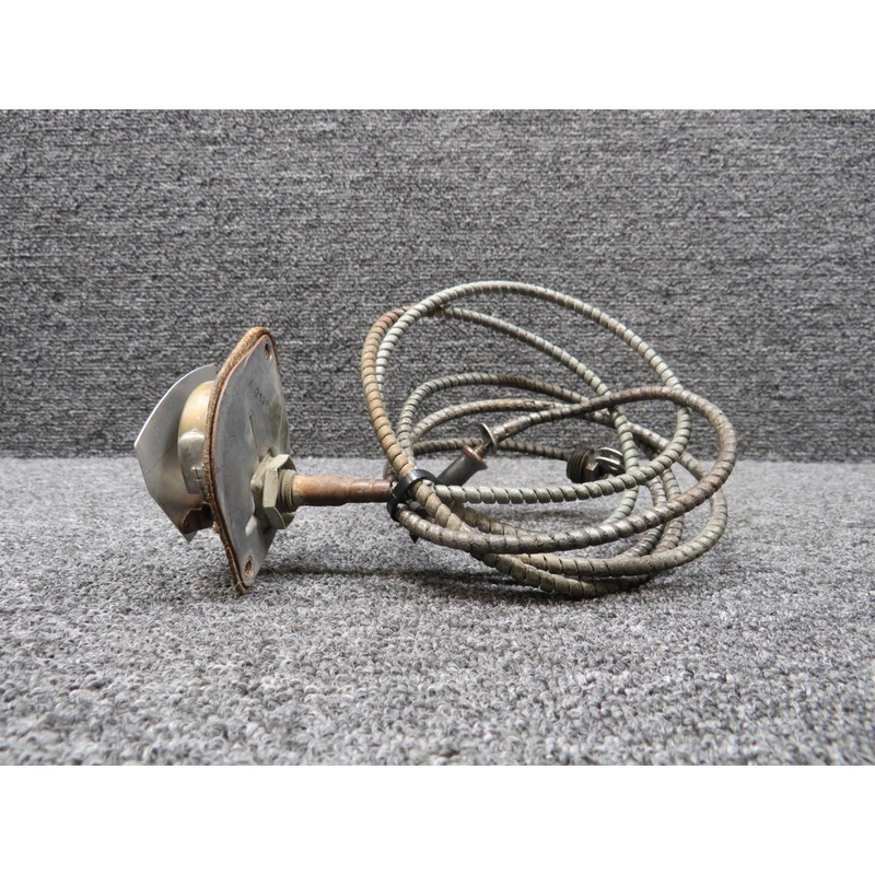 424397 Stewart-Warner Inst. Range Temp Indicator w Probe (Broken Needle) (Core)