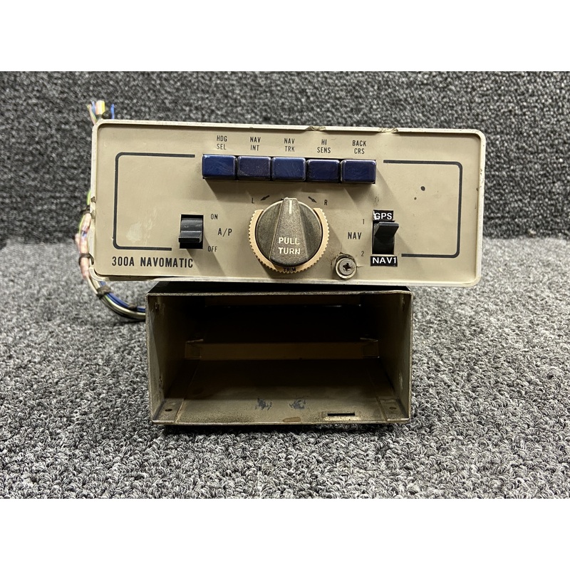 42660-1201 ARC CA-395A Computer Amplifier Radio w Tray & Mod (14-28V)
