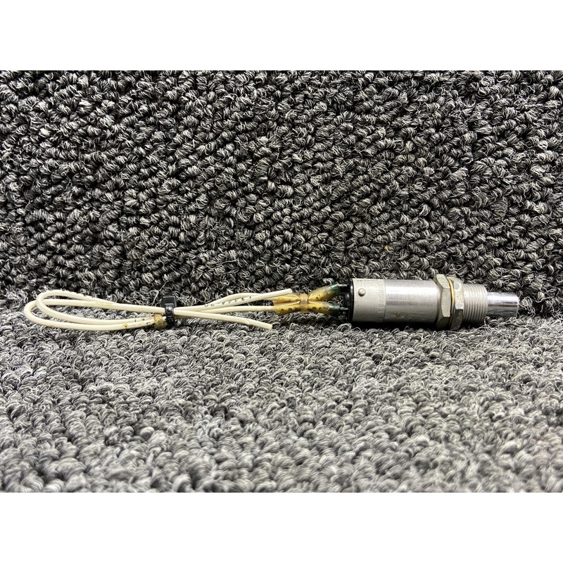 C3100L5 Beechcraft B60 Baggage Compartment Light Switch