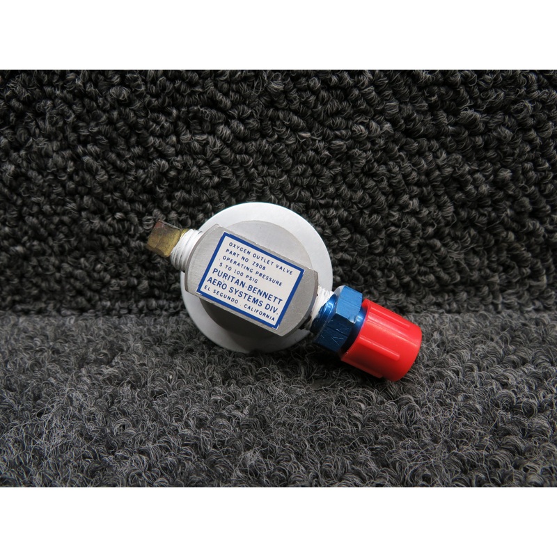Z908 (Use: 9912057-15) Beechcraft 58 Oxygen Outlet Assembly with Cap
