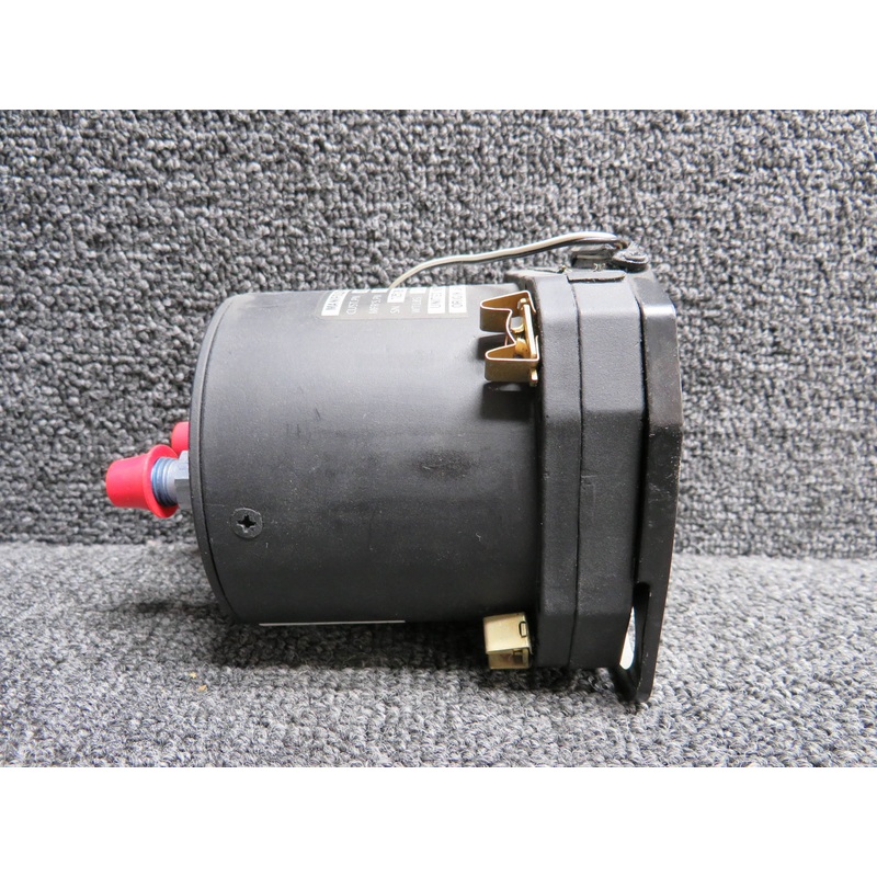 6121 United Instruments Lighted Dual Manifold Pressure Gauge (Code: E.34)