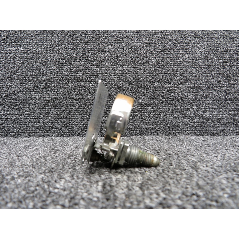 819138 Stewart-Warner Oil Pressure Indicator (Worn Needle, Corrosion) (Core)
